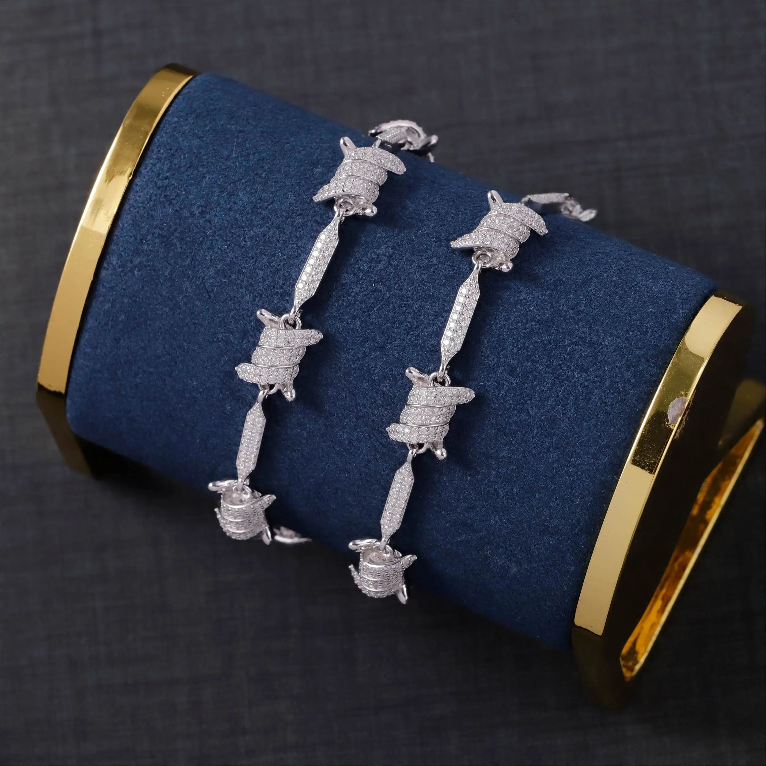 8mm Spiked Cuban Knot Bracelet