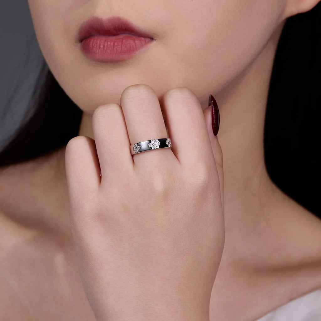 Four Leaf Clover Moissanite Ring