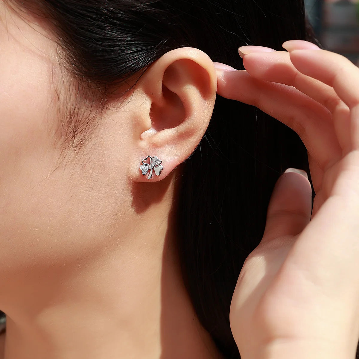 Four Leaf Clover Moissanite Stud Earrings