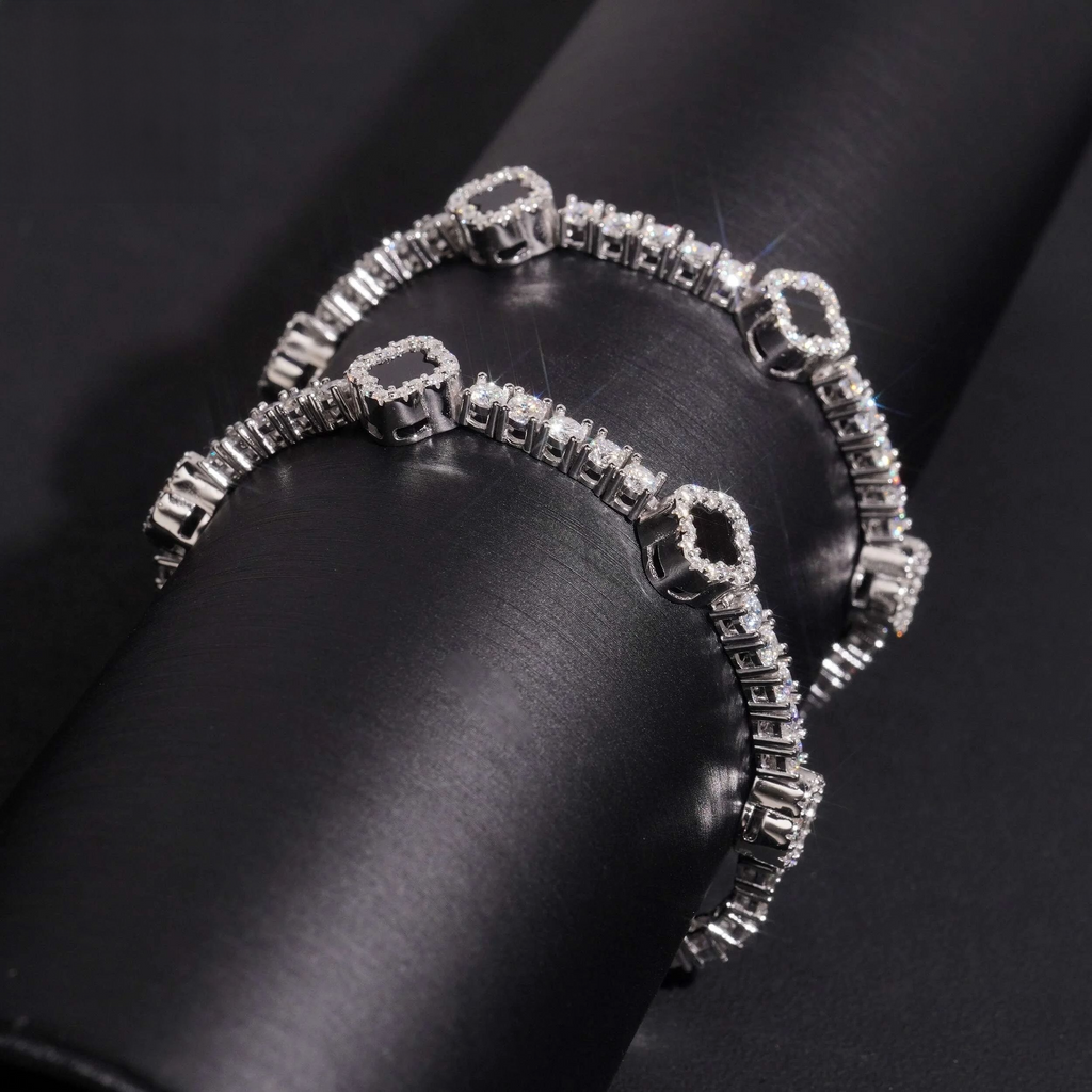 Clover Moissanite Tennis Bracelet