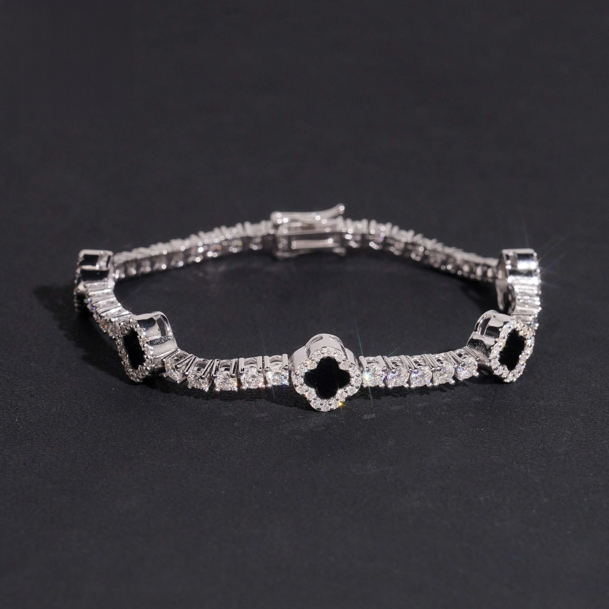 Clover Moissanite Tennis Bracelet