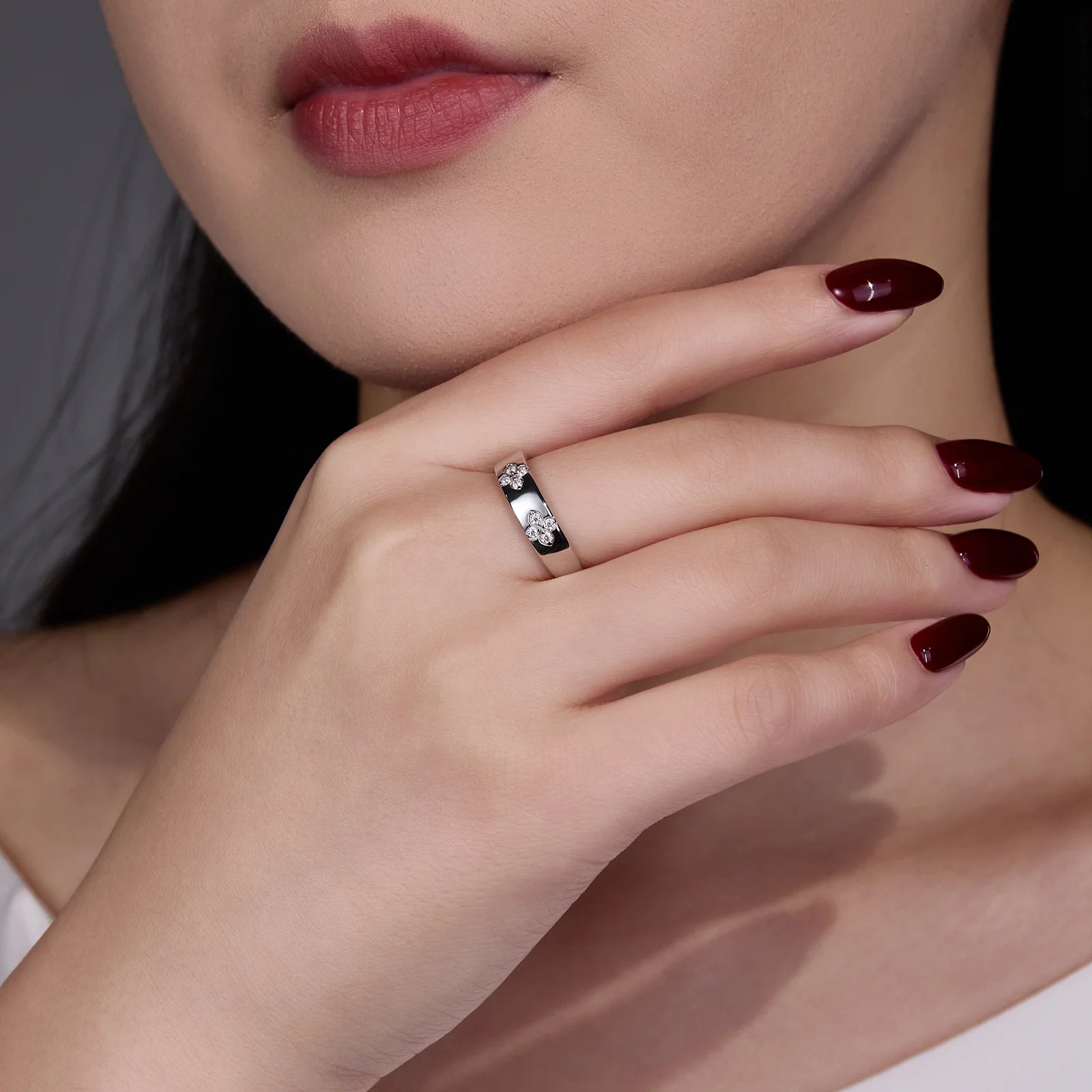 Four Leaf Clover Moissanite Ring